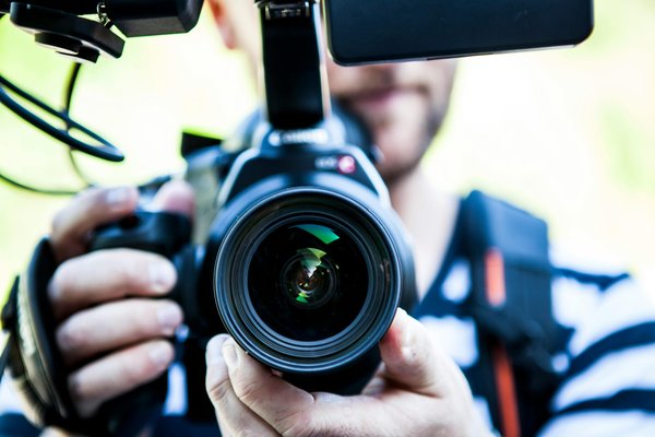 Caméra de chasse : choix, fonctionnalités et conseils pour bien l’utiliser