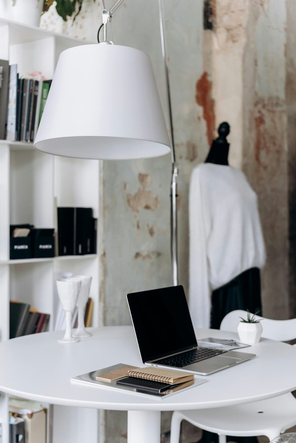 Lampadaire table : des modèles contemporains à découvrir
